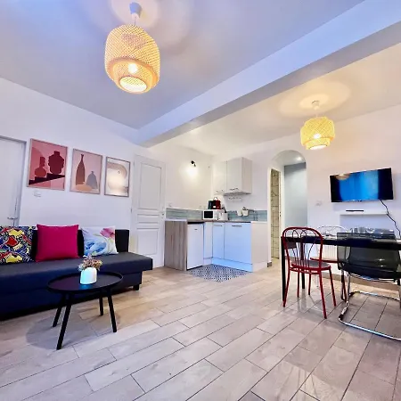 Totoro @ Free Parking/wifi/draps